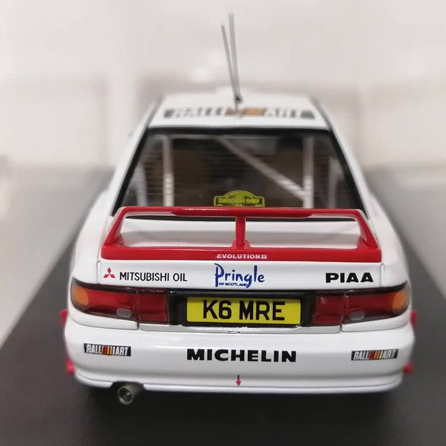 1/43 hpi 三菱 ランサー エボリューション Ⅱ ライトポット付き 1/43 hpi 三菱 ランサー エボリューション Ⅱ ライトポット付き